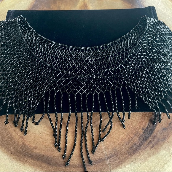 Handmade beaded Necklace 🖤 - Picture 5 of 6